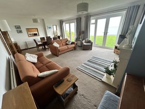 Photo 6- click for photo gallery